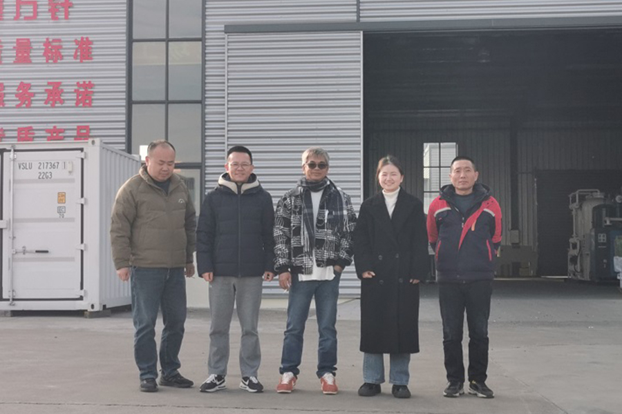 مشتری در Cote D 'Ivoire کارخانه را بازرسی کرد و قرارداد ژنراتور اکسیژن کانتینر را در محل امضا کرد